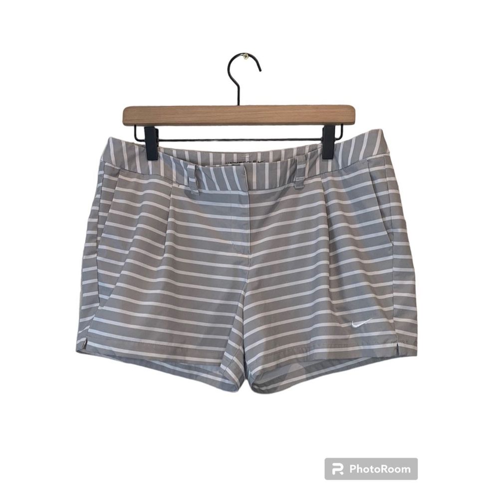 Women’s Nike Golf Gray White Stripe Shorts Size 12